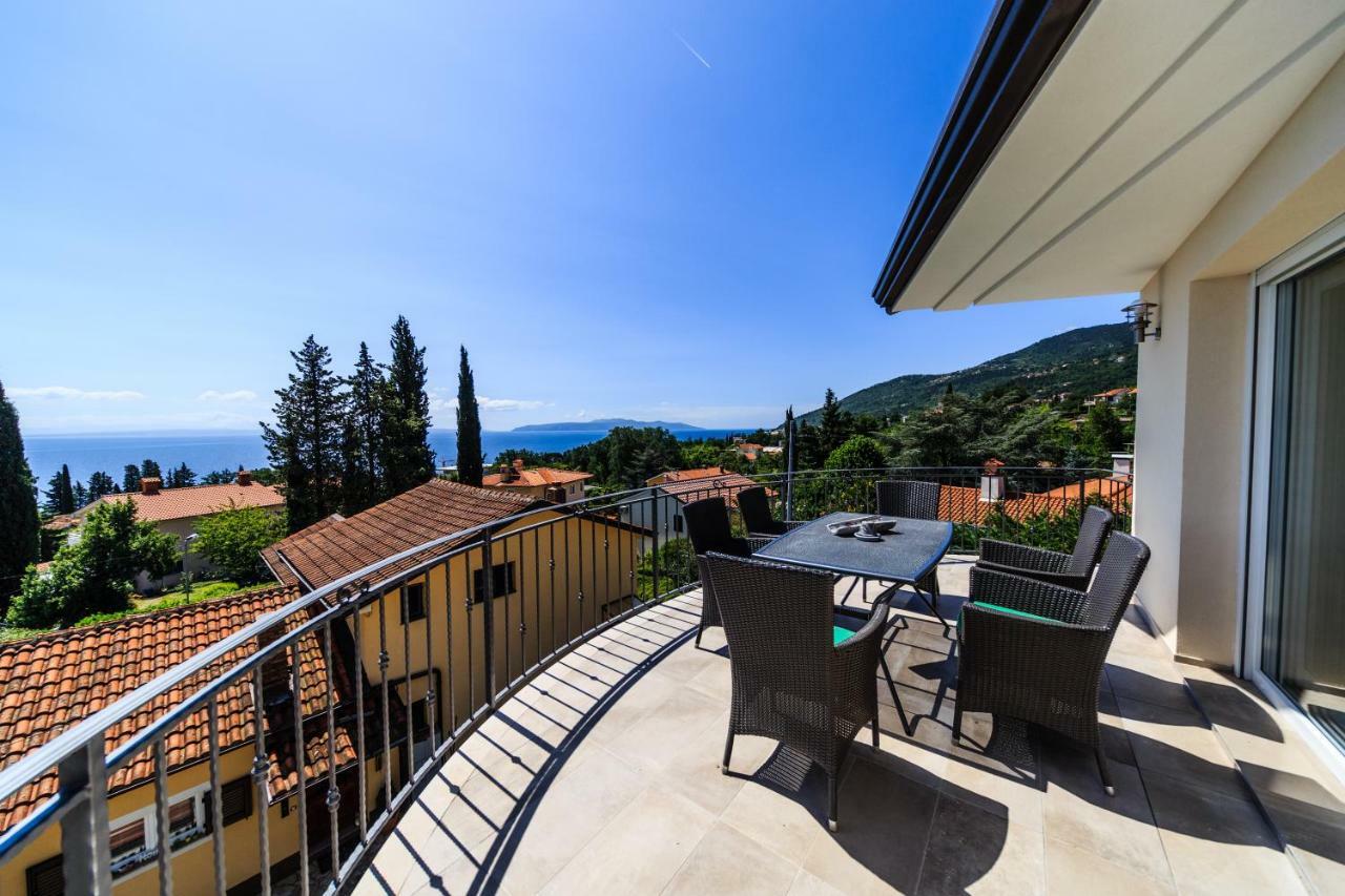 Two Angels With Swimming Pool, - Opatija Holiday home Ika